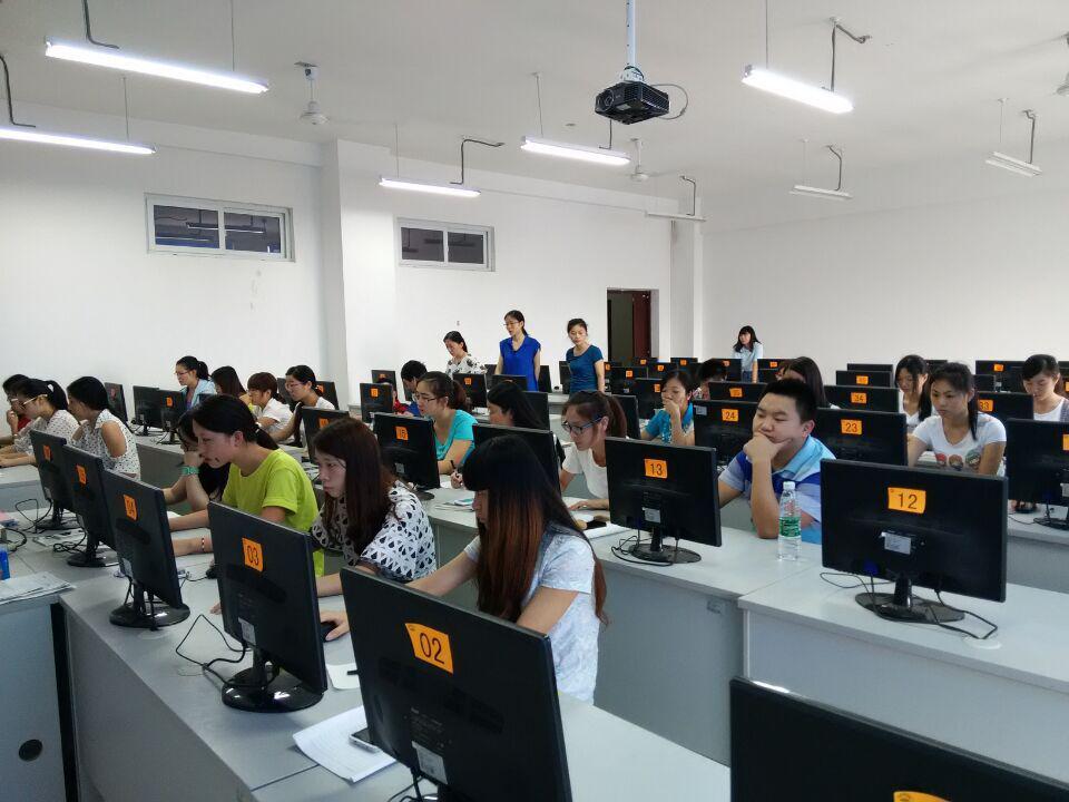 运输贸易系举办“物流方案设计”大赛