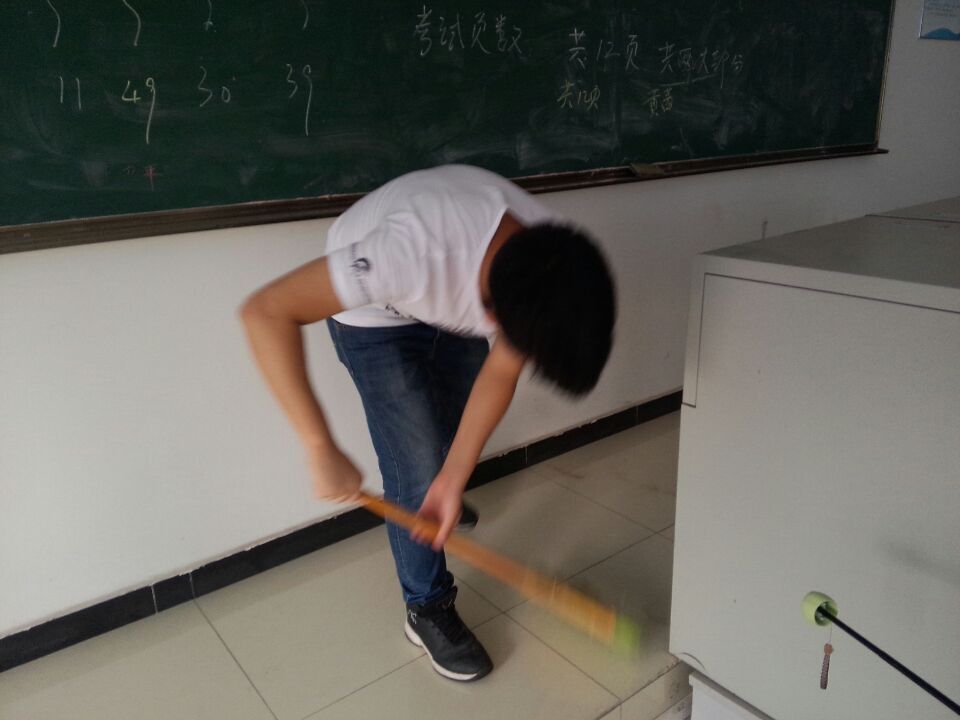 清扫除尘 喜迎新生