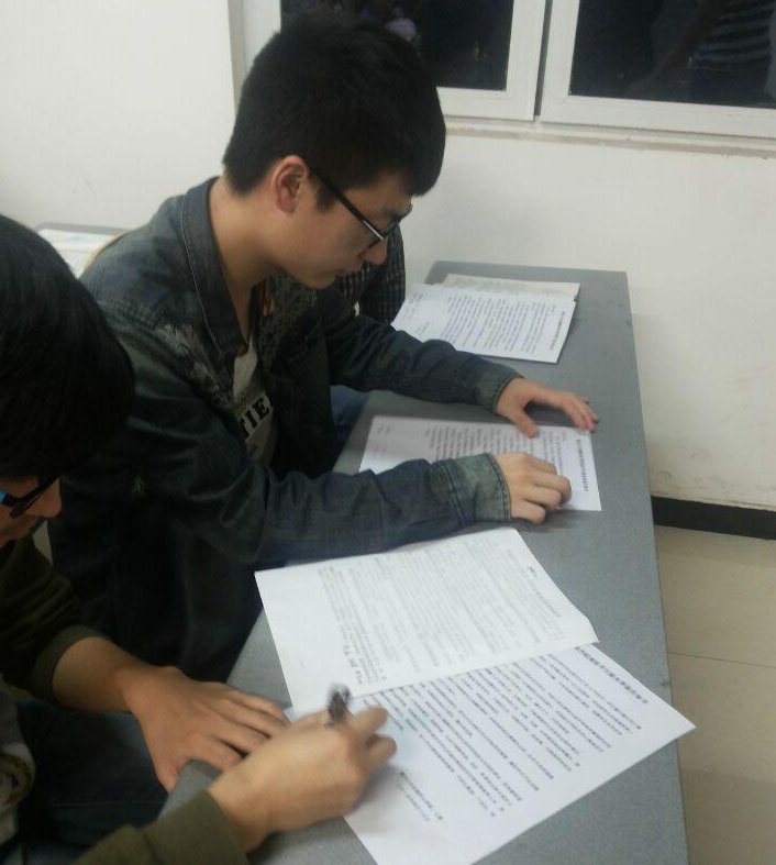 轨道电气系各班级召开“中秋、国庆节前安全教育”主题班会