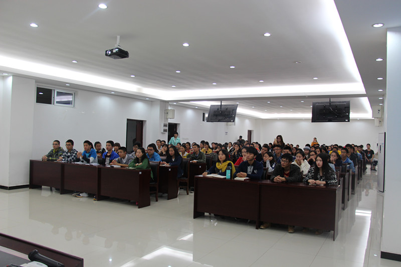 “树立青春梦想 让青春梦融入中国梦” ——我院邀请重庆城市管理职业学院裴淑娥教授作讲座