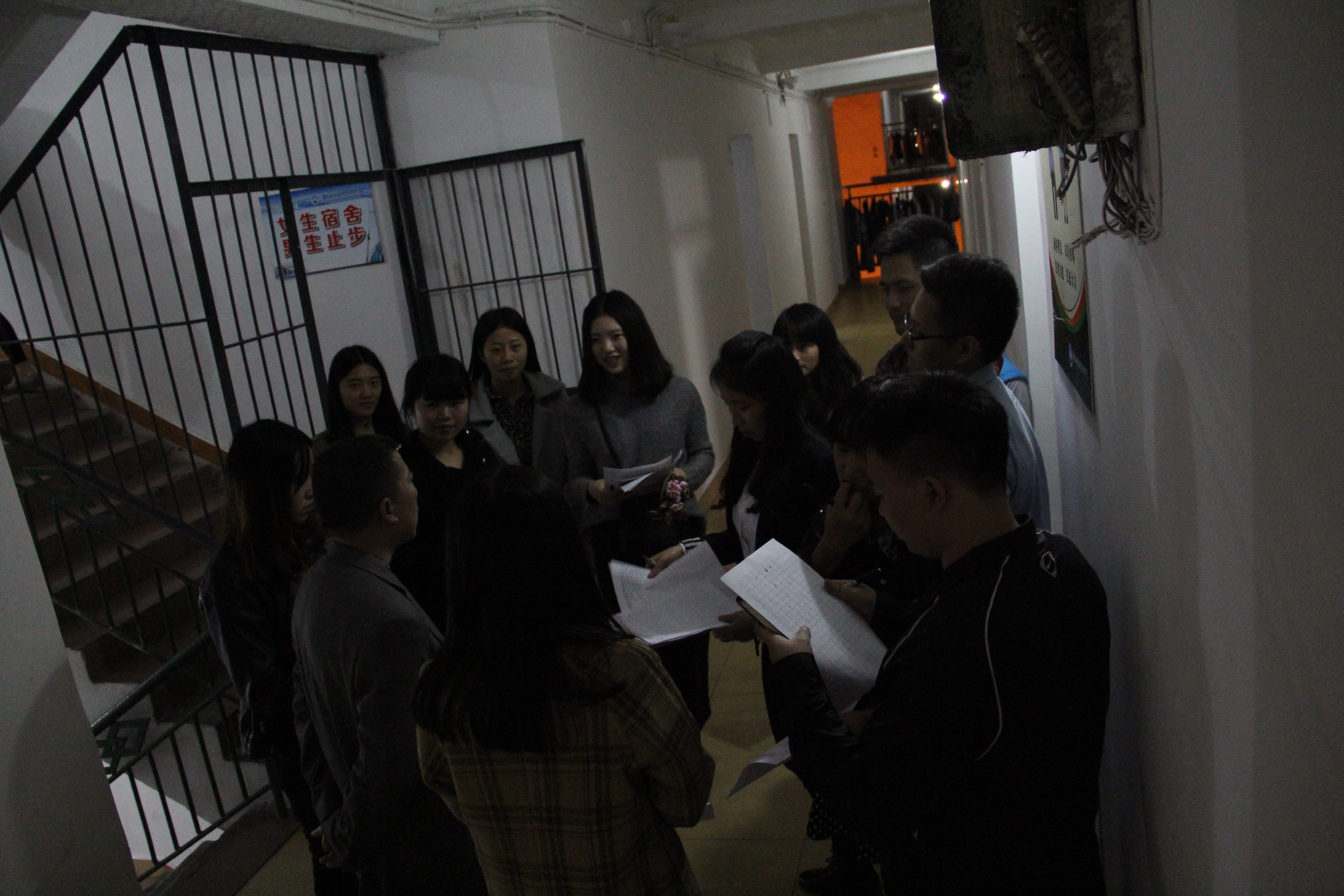 宿舍是我家 整洁靠大家--2013级轨道定制班寝室文化节顺利拉开帷幕