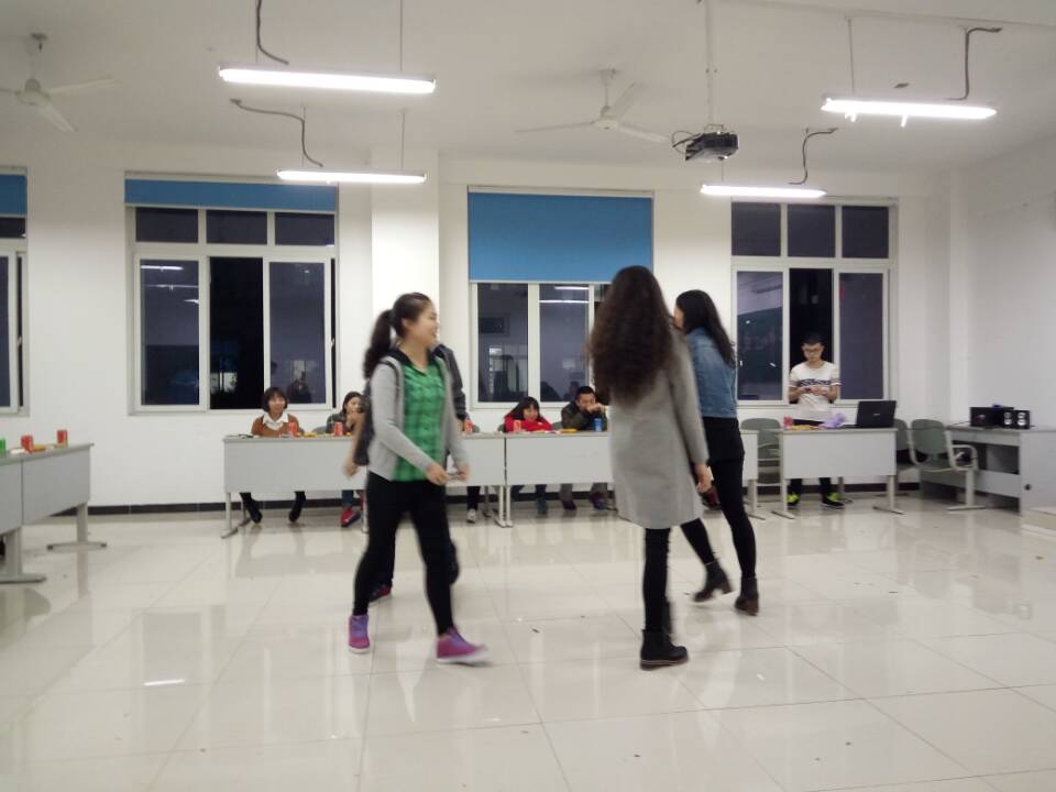 澳门正规电子游戏平台宿管中心部门交流会