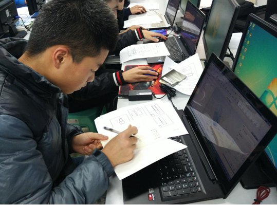 2014级机械类专业学生参加二维AutoCAD技能考试