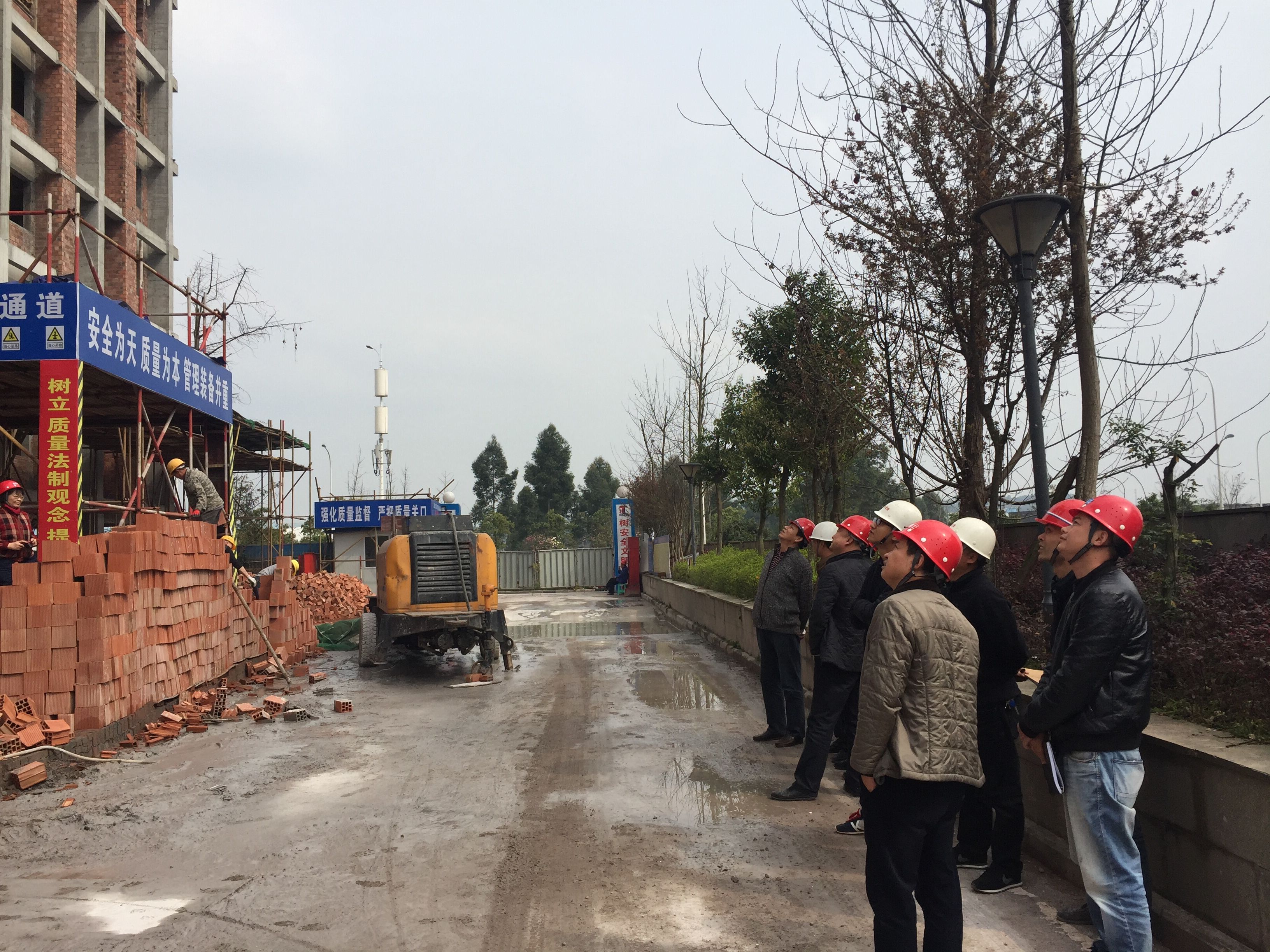 学院召开建设工程安全专题会