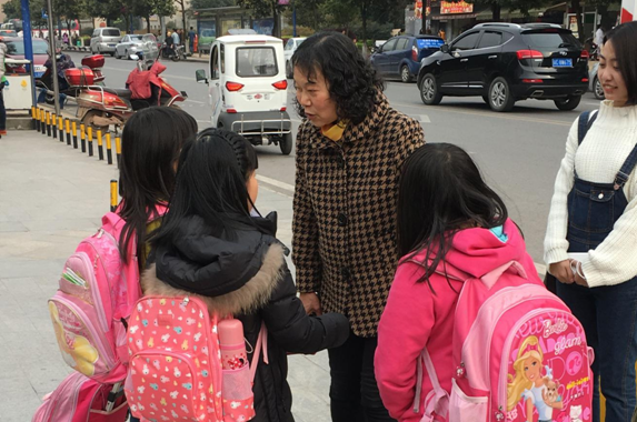 青春助力十三五，志愿服务亮公运