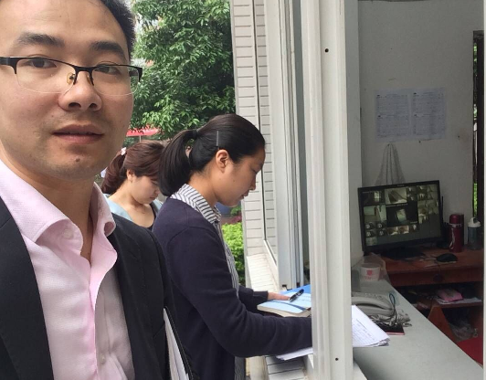 我系对学生宿舍进行“安全隐患“排查