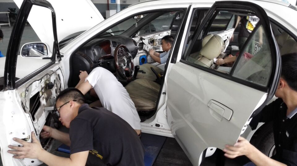 汽车工程系选修课火热进行