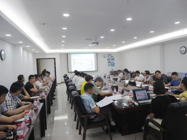 重庆市大学生创业示范基地验收专家组来我院进行验收评审