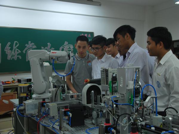 澳门正规电子游戏平台第三次获批外国留学生市长奖学金丝路项目