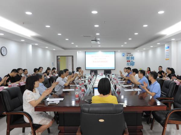 重庆运输职院与重庆交运集团启动校企合作工作 积极服务重庆交通运输产业和经济社会发展
