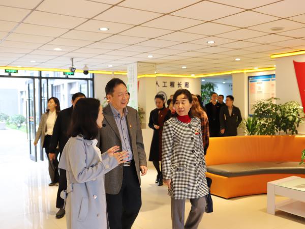 重庆运输职院党委书记彭超率队到重庆工程职业技术学院调研“三全育人”工作