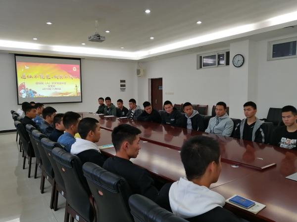 重庆运输职院举行2019年退役复（入）学学生座谈会