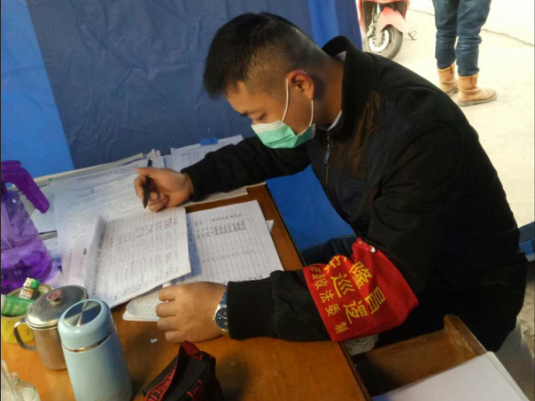 重庆运输职院防疫志愿者廖贞星：我要做些有意义的事
