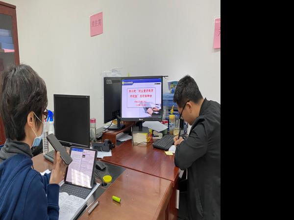 重庆运输职院举行第二届职业教育示范班立项答辩会