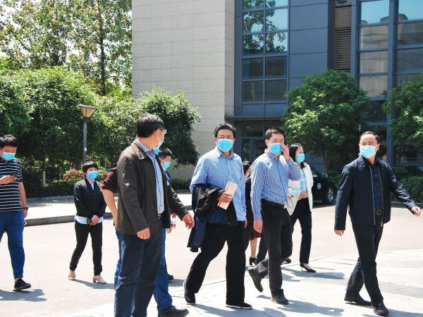 重庆交通开投集团蔚成波副总经理到重庆运输职院检查指导开学复课准备和安全生产工作