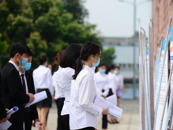 重庆运输职院举行智慧供应链人才专场招聘会
