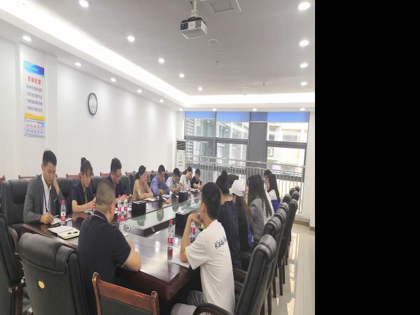 重庆运输职院召开学生膳食管理委员会工作会议
