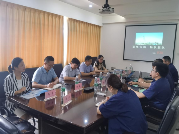 唐春林副校长带队到重庆卡福汽车制动转向系统公司调研