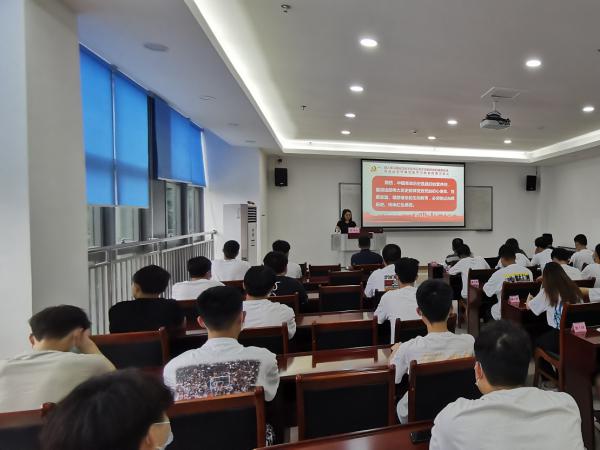交通开投集团党委宣传部副部长陈伟红到运输职院作党史学习教育宣讲