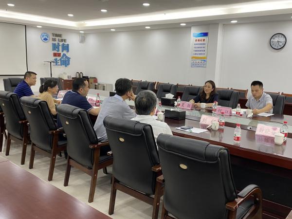 市财政局教科文处负责人夏颖到重庆运输职院调研