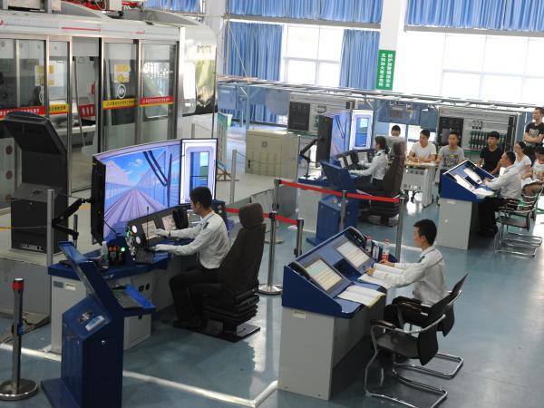 喜讯：重庆运输职院成功入选全市高水平高职学校建设培育单位 2个专业群同时获批重庆市高水平专业群建设计划