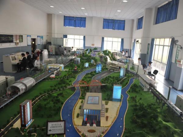 喜讯！学校入选重庆市城轨与铁道交通科普基地