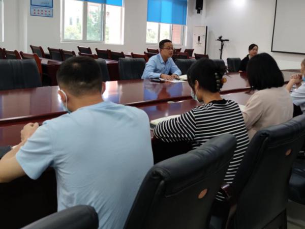 学校纪委书记兼工会主席杨睿到公共管理学院调研