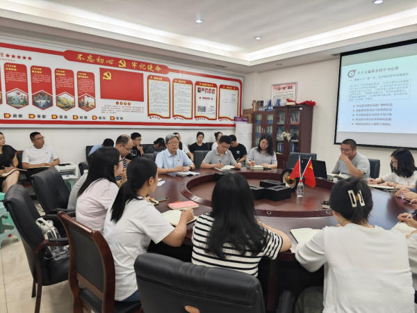 刘畅副校长到运输贸易学院讲授主题教育专题党课