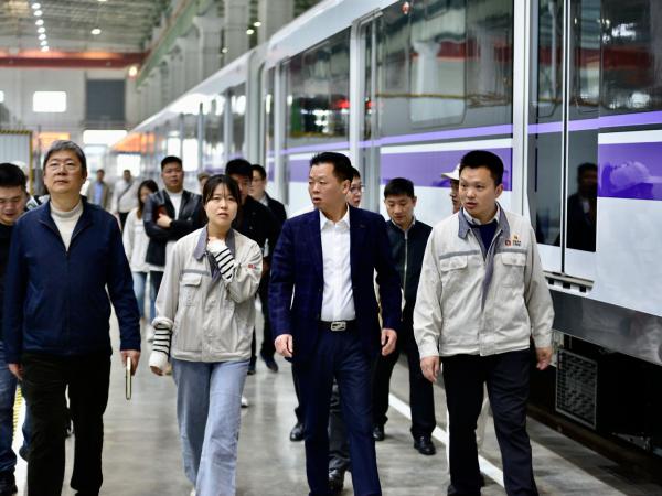 电子游戏作为理事单位和重庆唯一高校参加国家轨道交通装备行业产教融合共同体成立大会