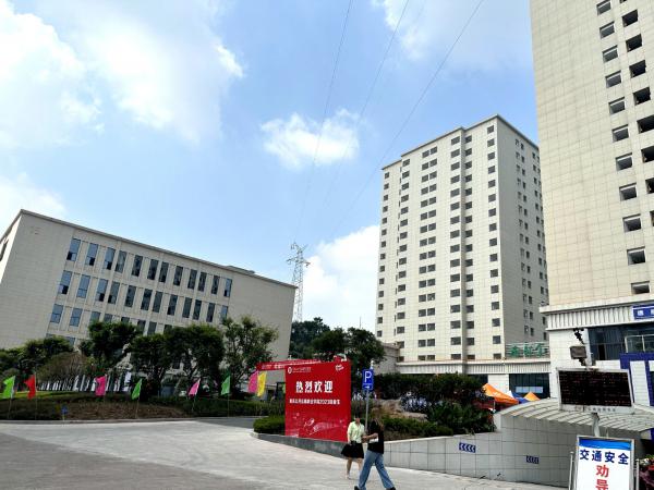 2023级新生报到首日：双向奔赴 如约而至