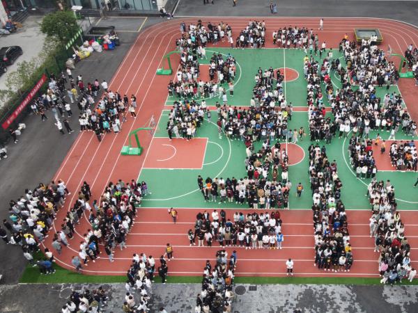 学校举办系列活动迎接第32个全国消防日