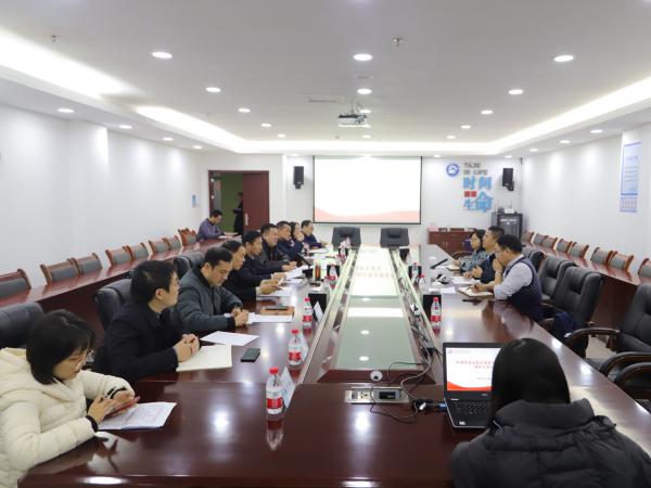 中国铁道出版社铁路运营出版中心到电子游戏召开专业教材建设及管理座谈会