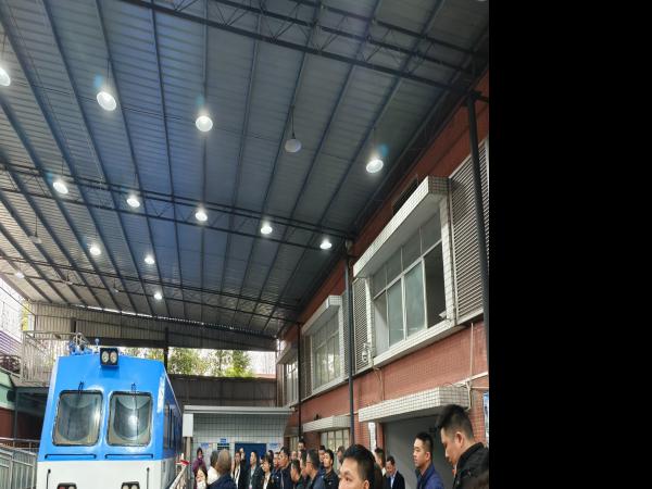 “成都工匠”国情研修班学员到校参观交流