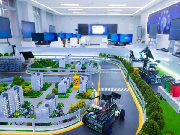 电子游戏顺利通过工信部人才交流中心产教融合专业合作建设试点单位中期考核