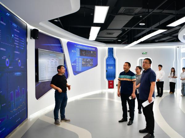 江津区博物馆王世检馆长到电子游戏开展“大思政课”资源建设申报项目现场考察