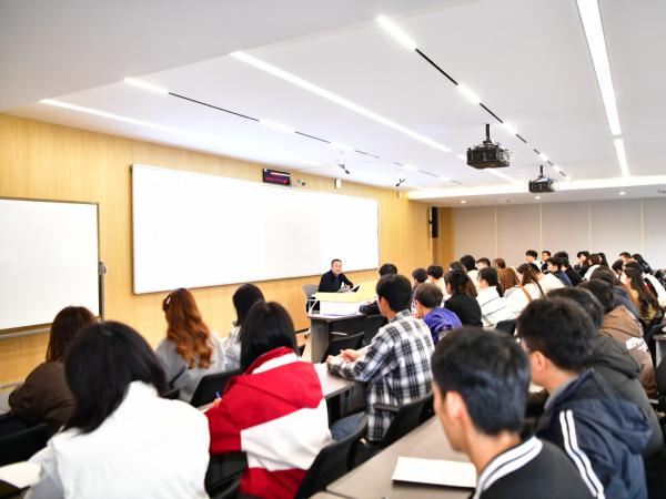 电子游戏举办2024年下半年党校集中培训