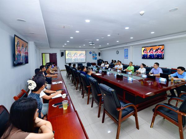 电子游戏组织集中收听收看纪念中国人民抗日战争暨世界反法西斯战争胜利80周年大会直播
