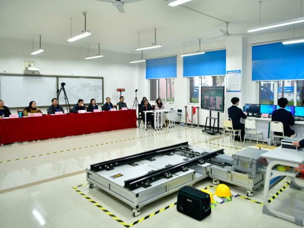 电子游戏成功承办2025年重庆市职业院校技能大赛轨道交通运输赛道城轨智能运输小组比赛
